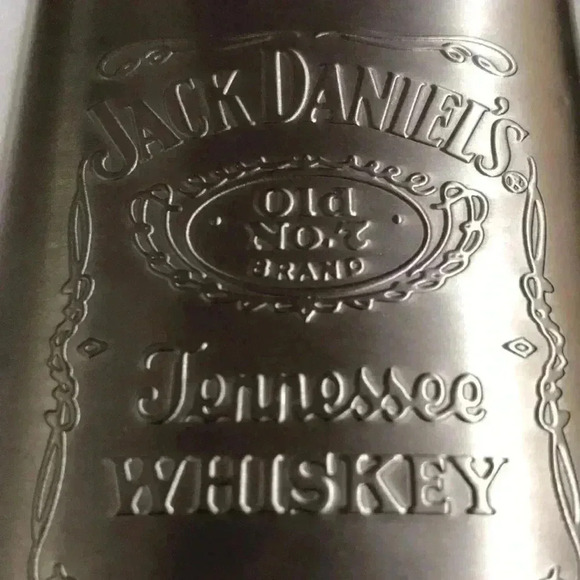 Jack Daniels Tennessee whiskey flask - Picture 2 of 5